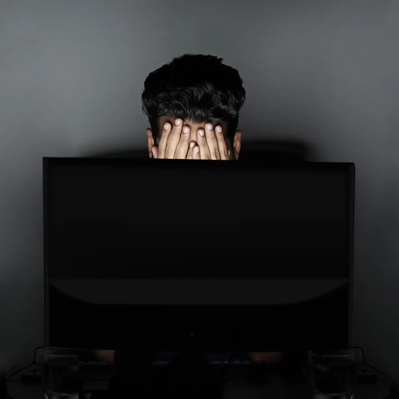 Stock photo: Overwhelmed computers in a counseling session