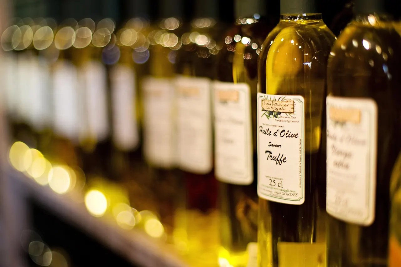 Foto de archivo: aceite de oliva