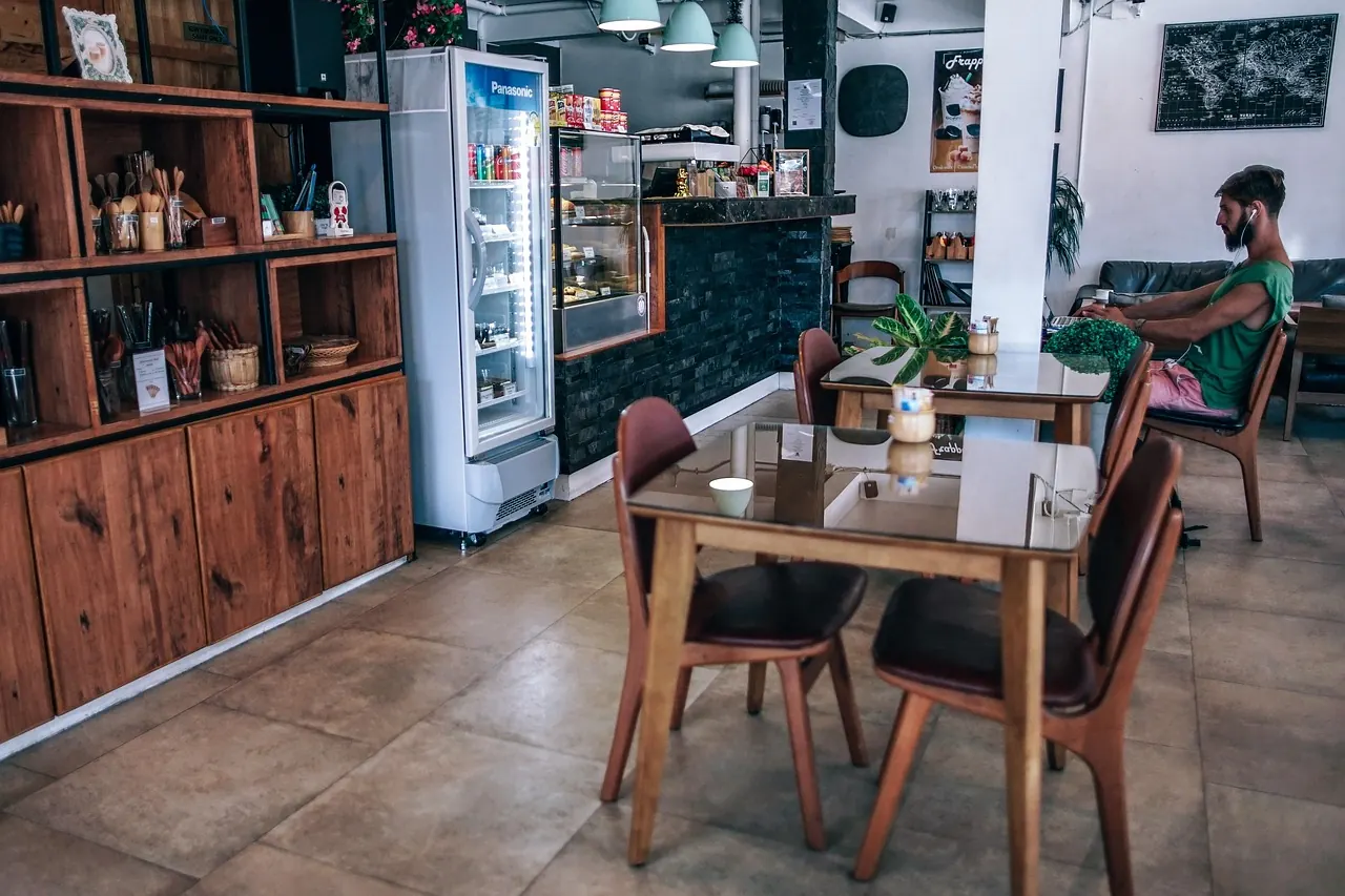 Foto de archivo: interior moderno de restaurante hipster