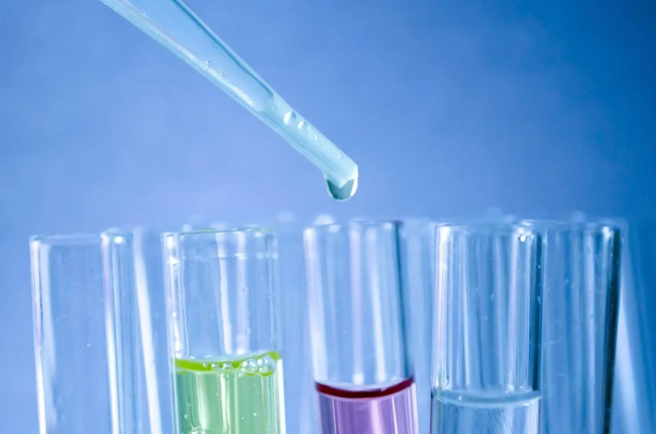 Stock photo: laboratory glassware