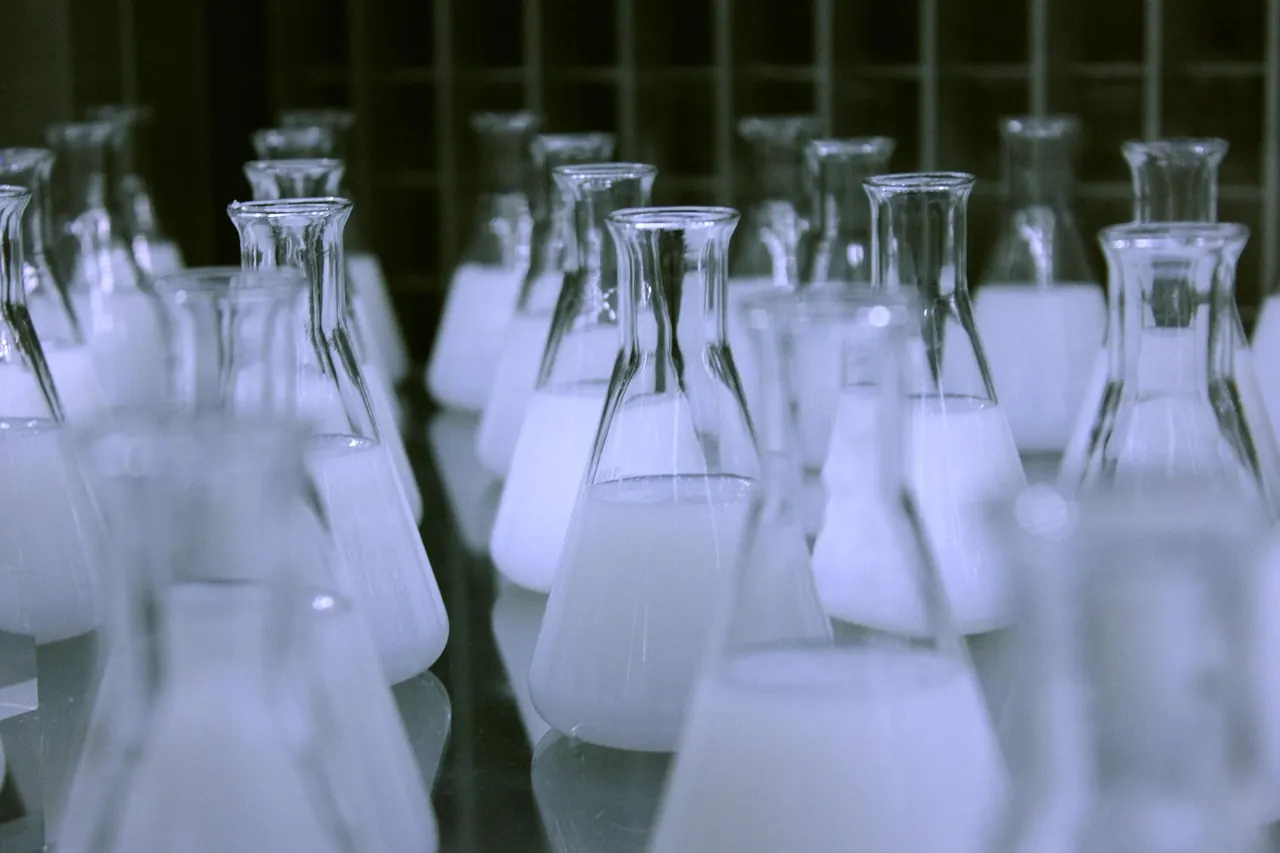 Stock photo: laboratory glassware