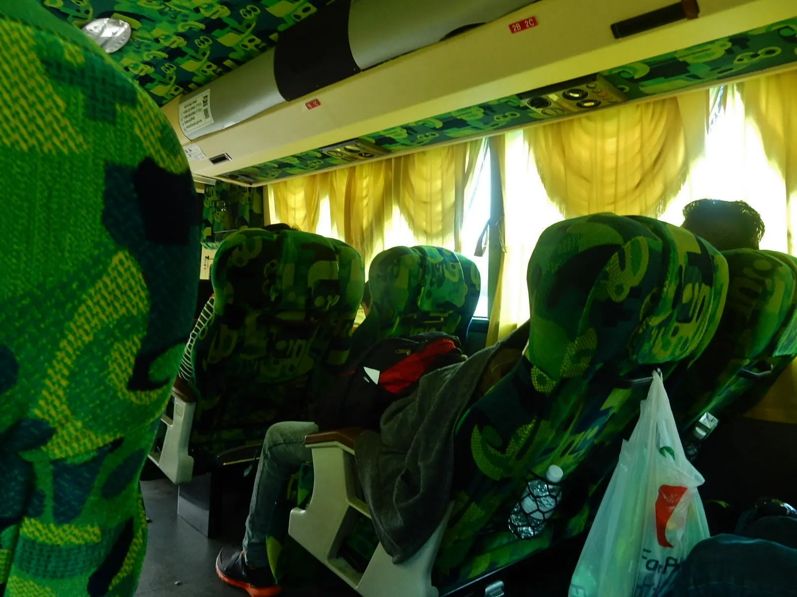 Fotografie de arhivă: pasager dormind în autobuz